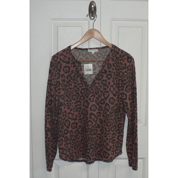 Socialite Women's Cozy Split V-Neck Long Sleeve Top Rust Black Animal Small $45 - Picture 2 of 5